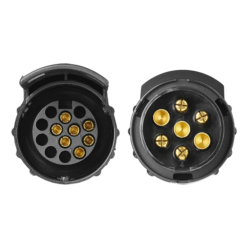 Adapter fra bil 7- til henger 13-pin